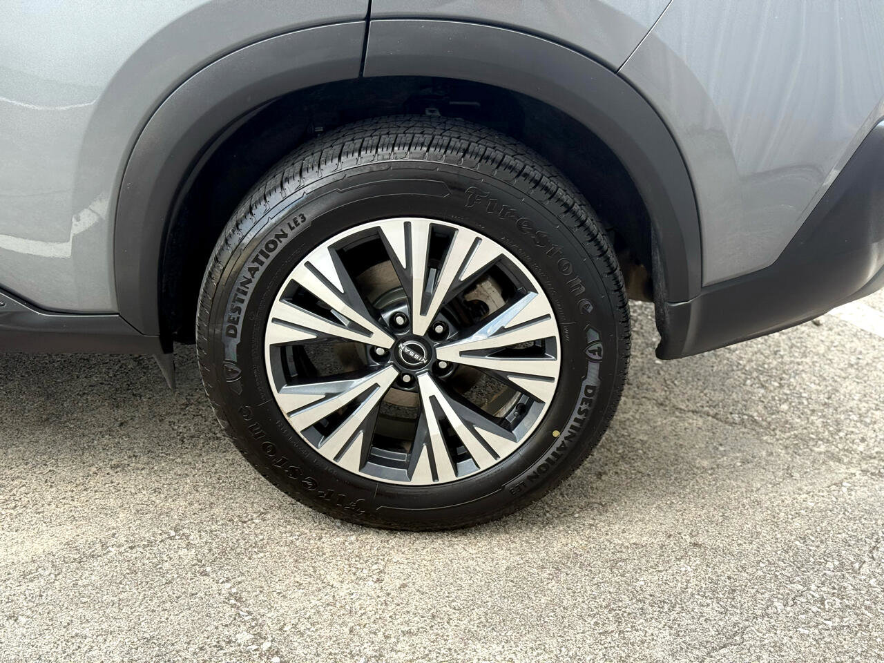 Used 2023 Nissan Rogue SV image 15