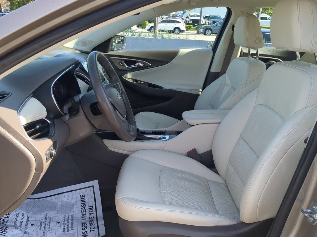 Used 2024 Chevrolet Malibu LT FWD image 21