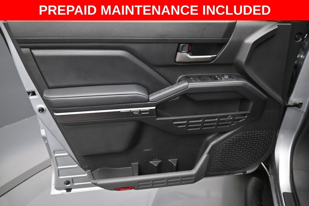 Certified 2025 Toyota Tacoma TRD Sport AWD/4WD image 11