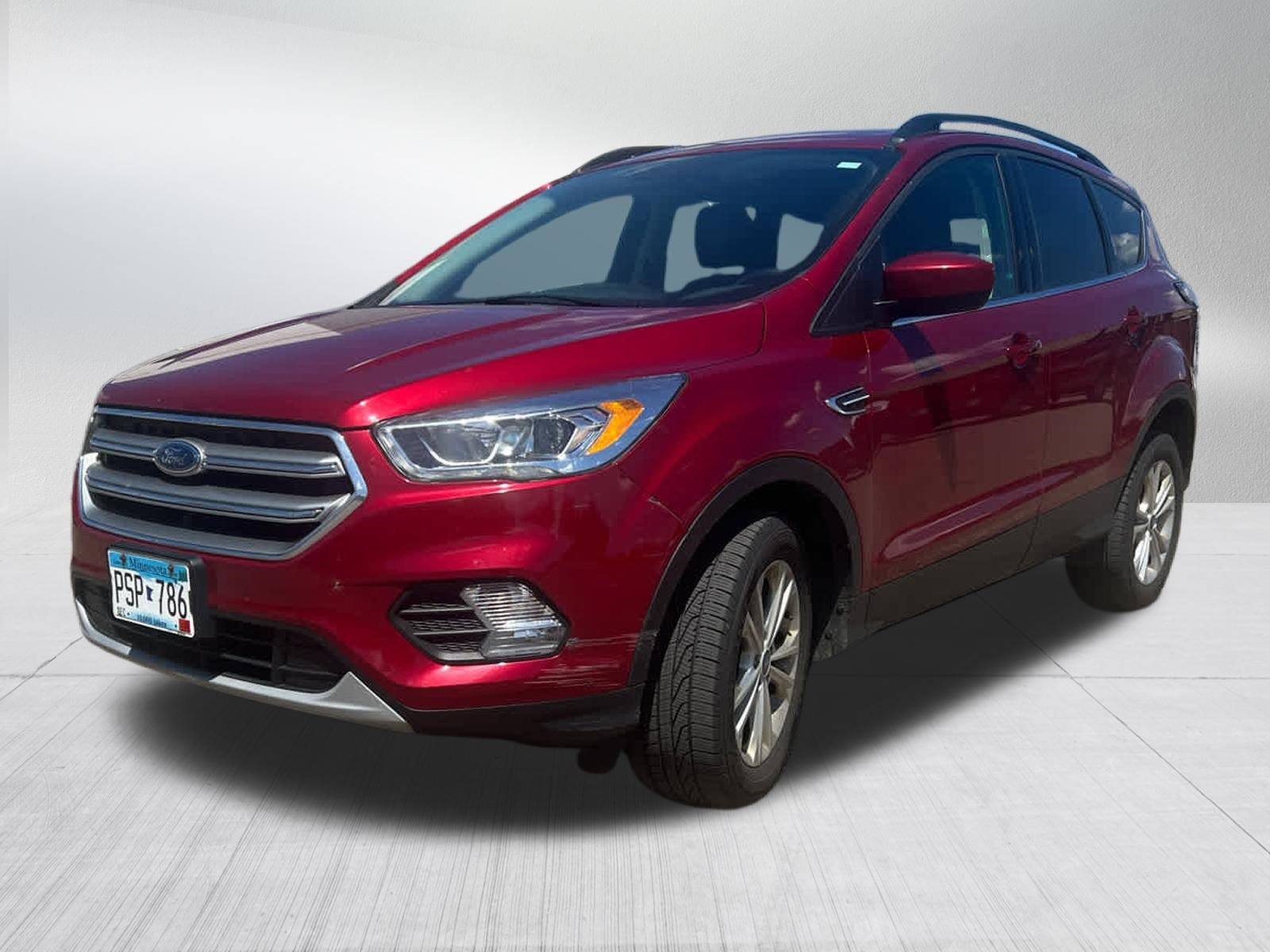 Used 2017 Ford Escape SE w/ SE Leather Comfort Package AWD/4WD image 3