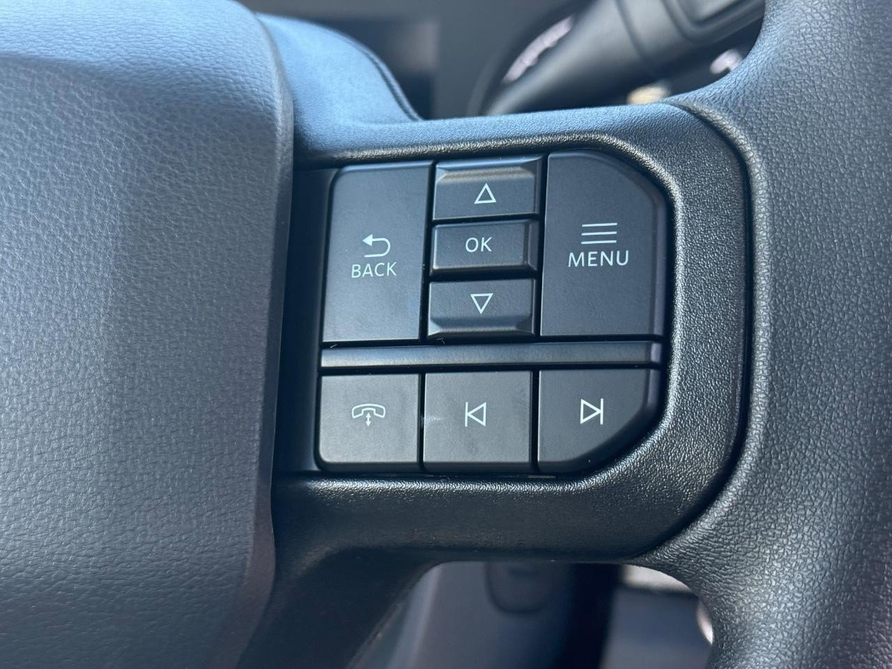 New 2025 Ford F550 4x4 Regular Cab Super Duty image 9