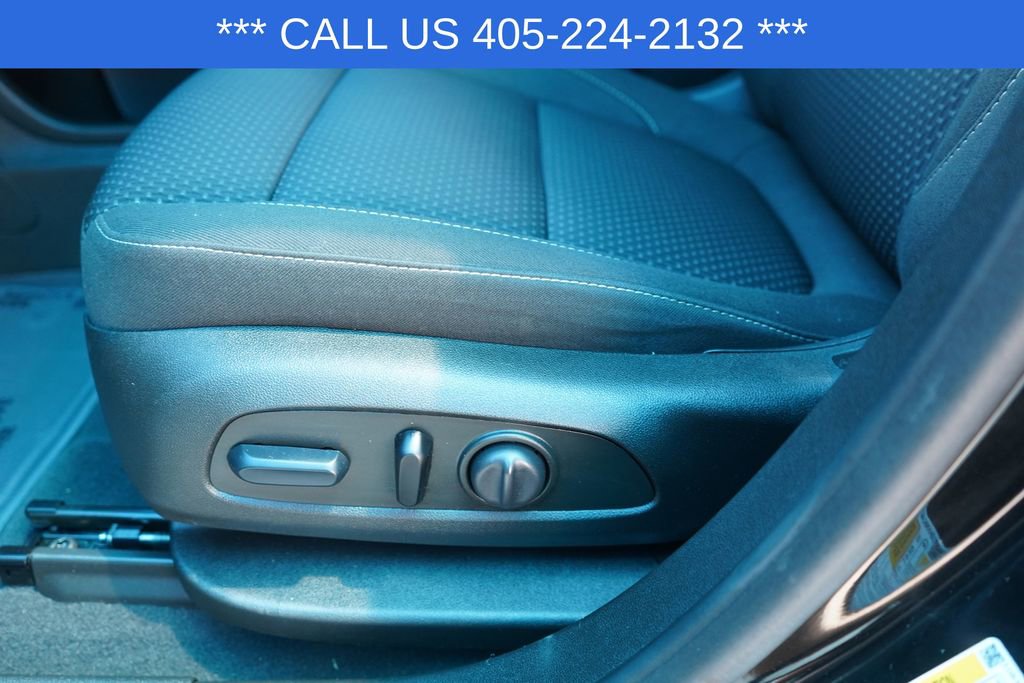 Used 2023 GMC Acadia SLE w/ Driver Convenience Package FWD image 20