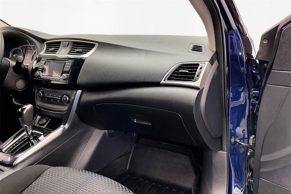 Used 2017 Nissan Sentra SR image 17
