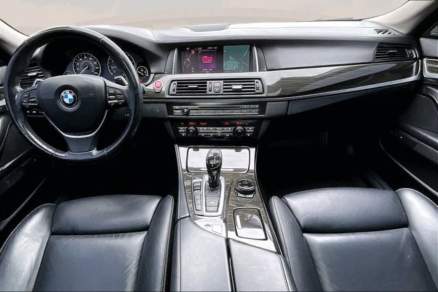 Used 2016 BMW 550i xDrive Sedan image 17