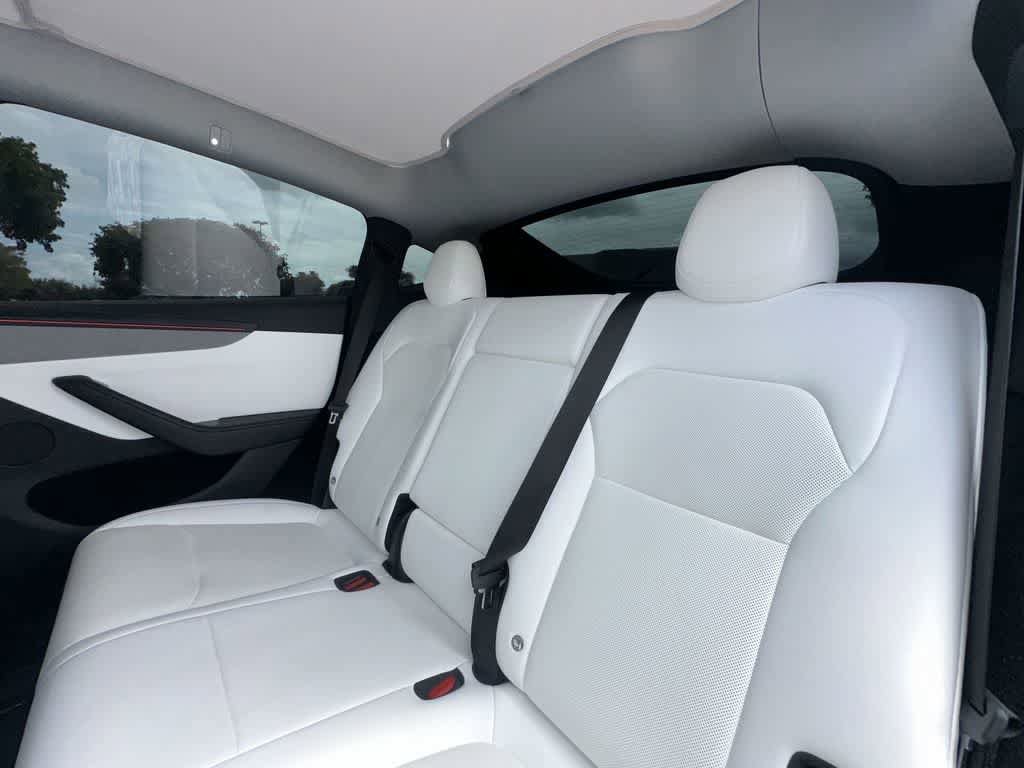 Used 2026 Tesla Model Y Long Range RWD image 22