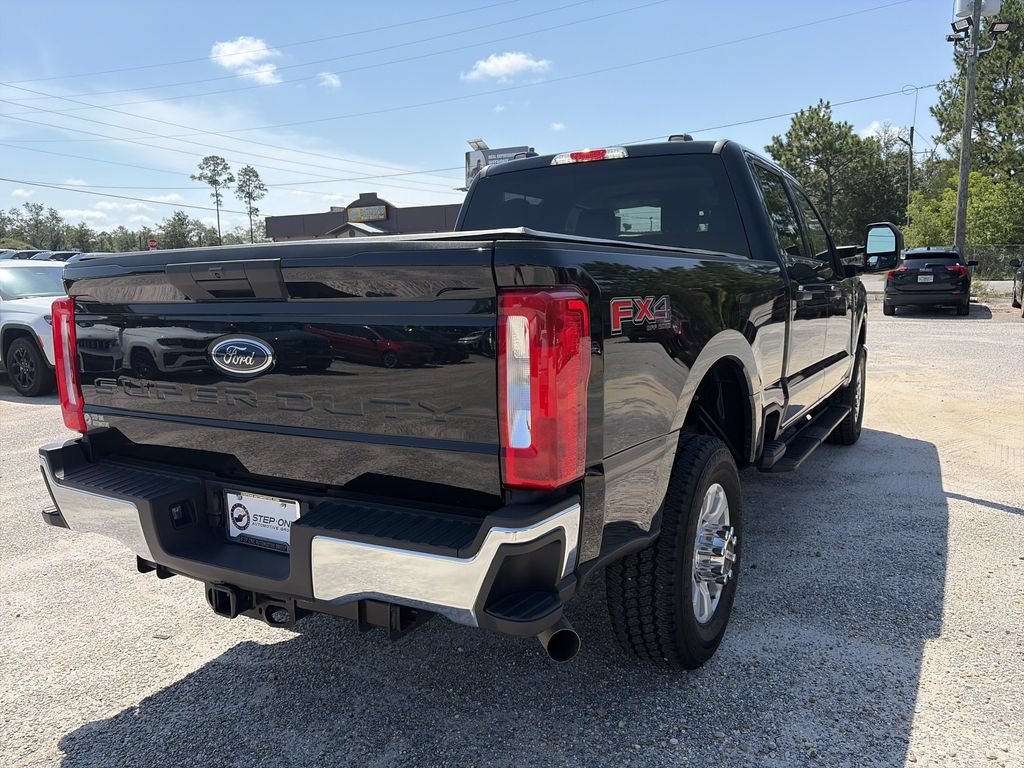 Used 2024 Ford F350 XLT w/ FX4 Off-Road Package AWD/4WD image 6