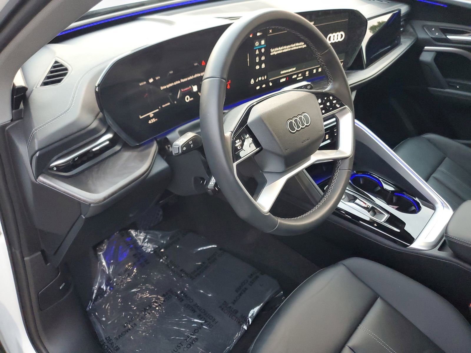 Used 2025 Audi Q5 Premium w/ Convenience Package image 18