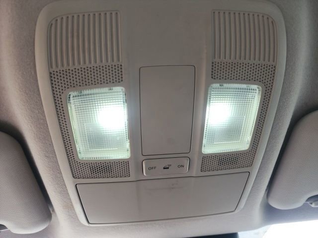 Used 2017 Toyota Yaris iA image 17