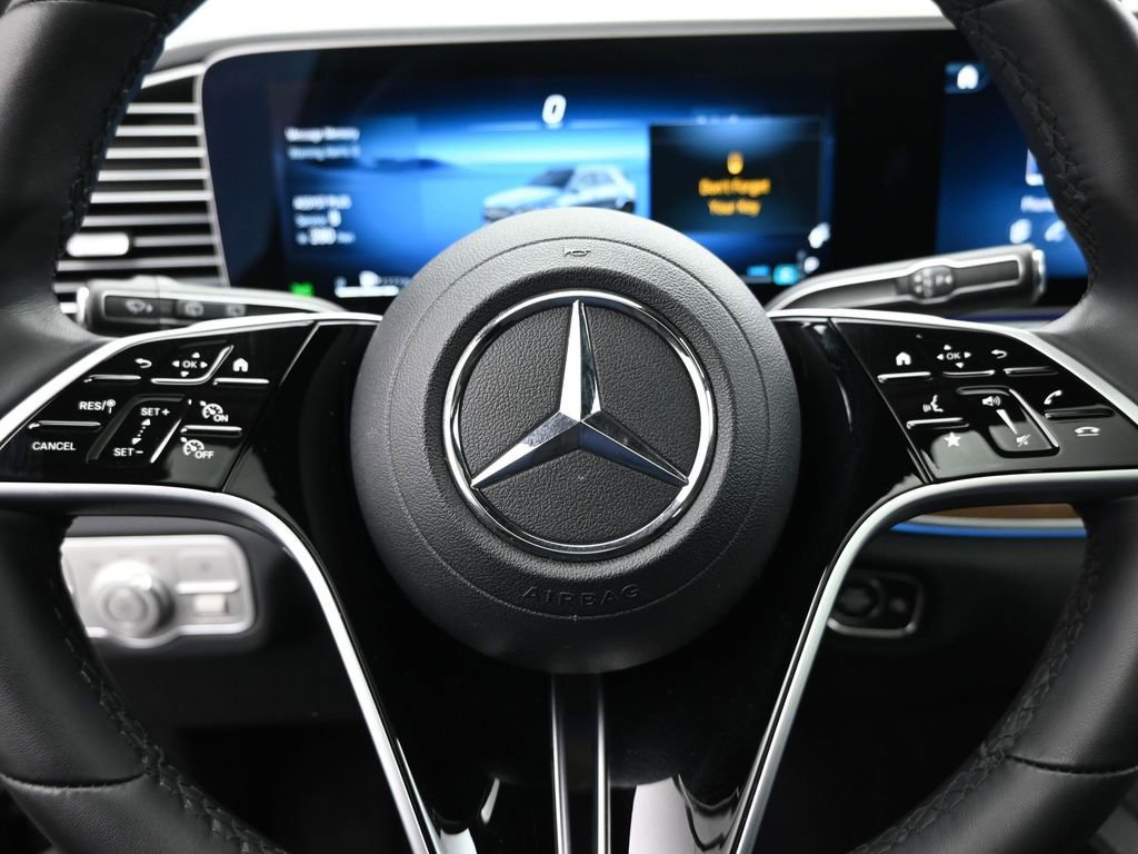 Used 2025 Mercedes-Benz GLE 350 4MATIC image 10