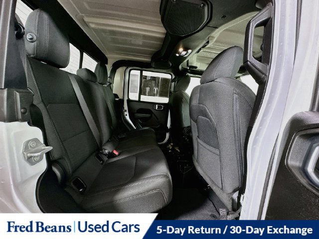 Used 2023 Jeep Gladiator Sport AWD/4WD image 32