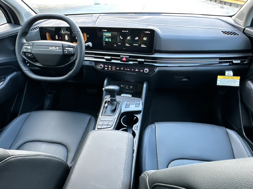 New 2026 Kia Sportage EX w/ EX Panorama Roof Package FWD image 17