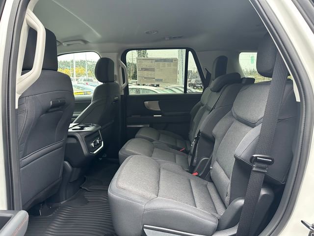 New 2025 Ford Expedition Active image 18