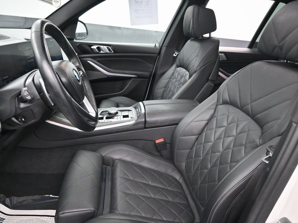 Used 2024 BMW X5 xDrive40i AWD/4WD image 30