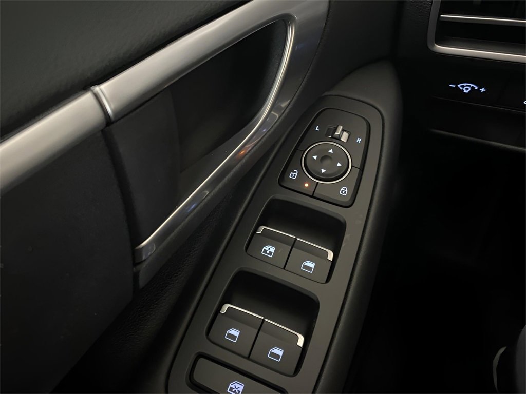 Used 2025 Hyundai Sonata SE image 19