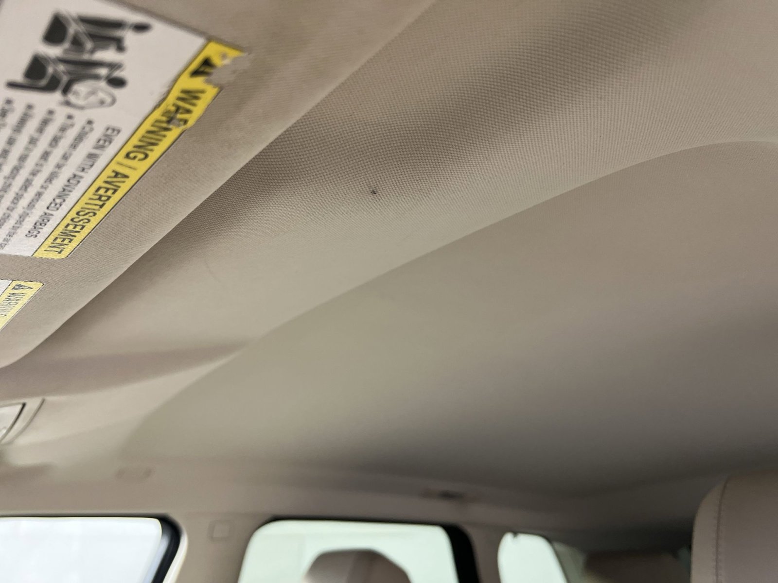 Used 2017 Land Rover Range Rover Evoque SE image 24