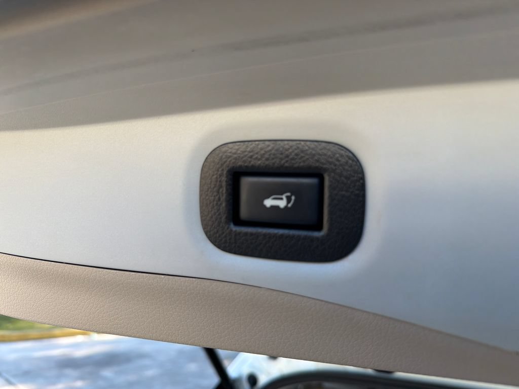 Used 2020 Nissan Rogue SL w/ Premium Package FWD image 36