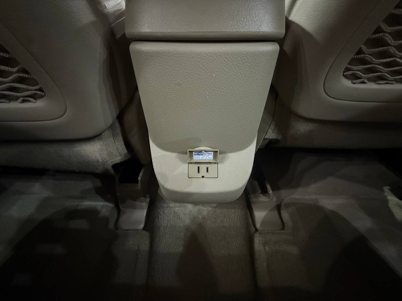 Used 2012 Toyota RAV4 Limited w/ Premium Plus Value Pkg AWD/4WD image 7