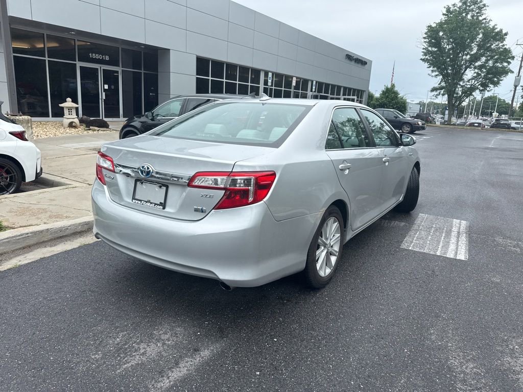 Used 2012 Toyota Camry XLE w/ Leather Pkg FWD image 7