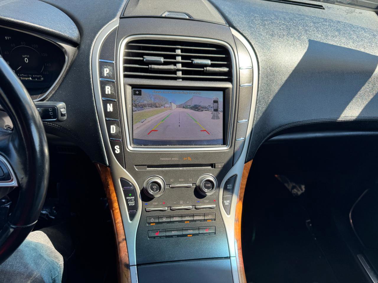 Used 2019 Lincoln Nautilus Select image 13