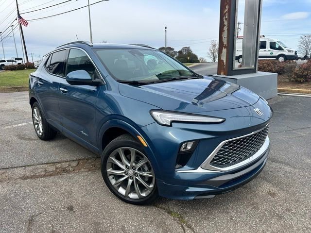 Used 2024 Buick Encore GX Avenir image 1
