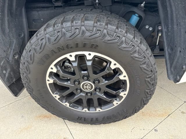 Used 2024 Toyota Tundra SR5 w/ TRD Off-Road Package AWD/4WD image 10