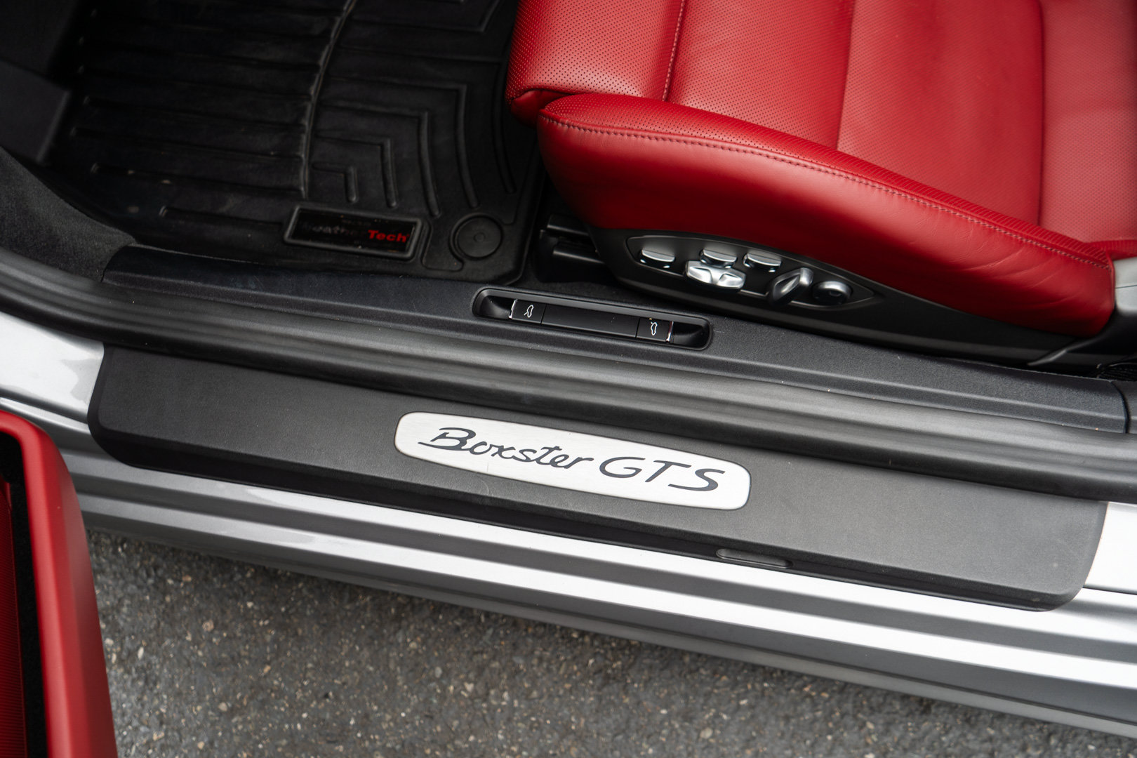 Used 2018 Porsche 718 Boxster GTS RWD image 15