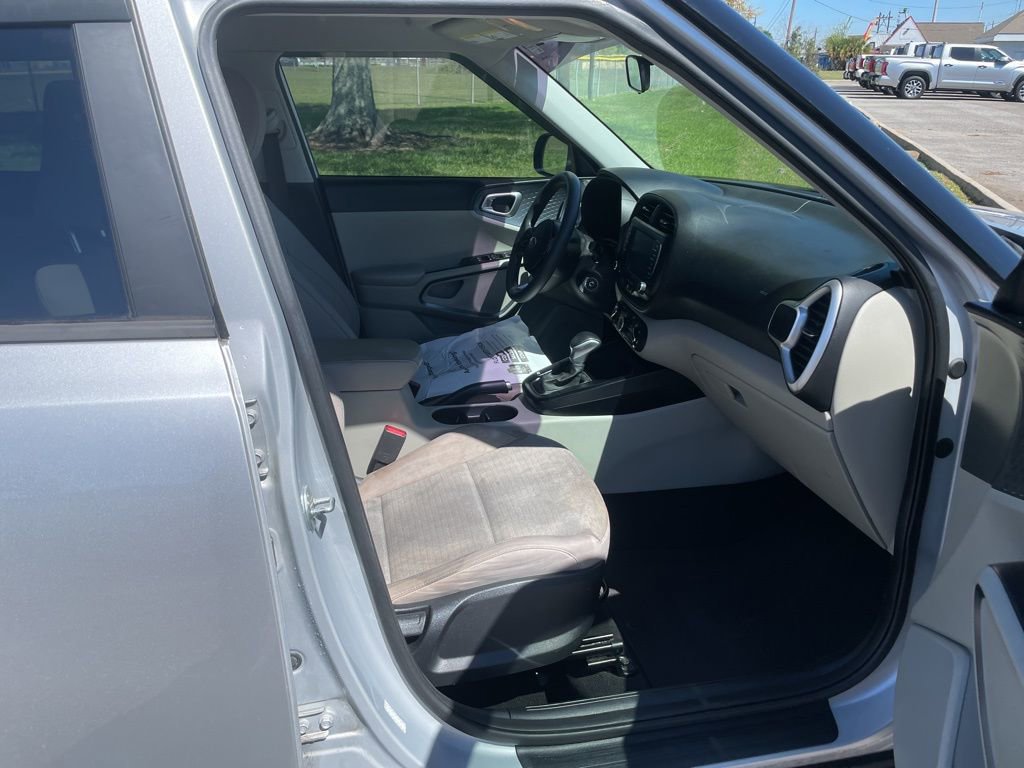 Used 2021 Kia Soul S image 16