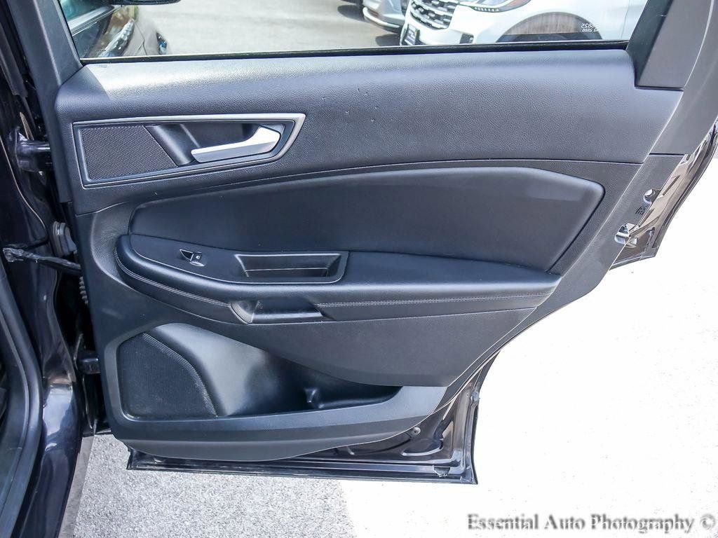 Used 2023 Ford Edge SE w/ Black Appearance Package AWD/4WD image 23