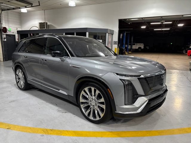 Certified 2026 Cadillac Vistiq Premium Luxury AWD/4WD image 3
