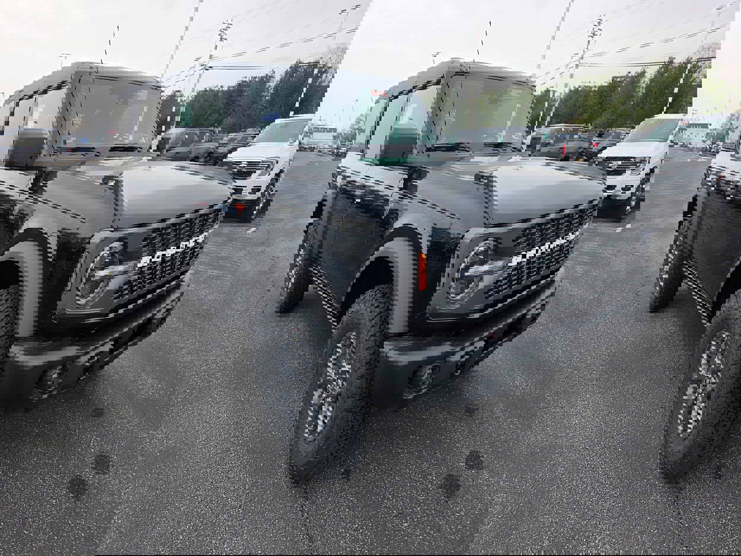 New 2025 Ford Bronco Badlands image 7