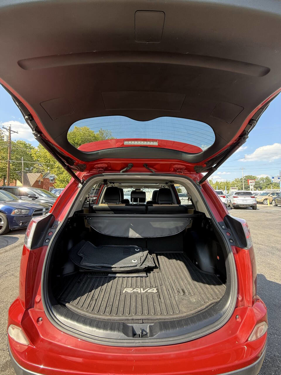 Used 2016 Toyota RAV4 Limited image 15