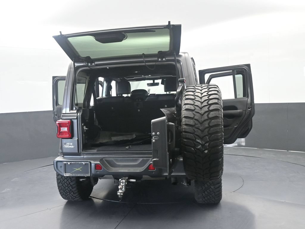 Used 2018 Jeep Wrangler Unlimited Sahara AWD/4WD image 72