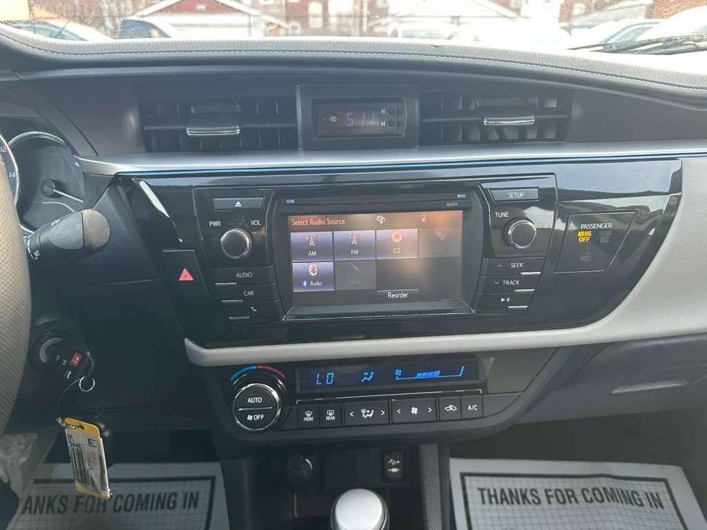 Used 2016 Toyota Corolla LE image 15