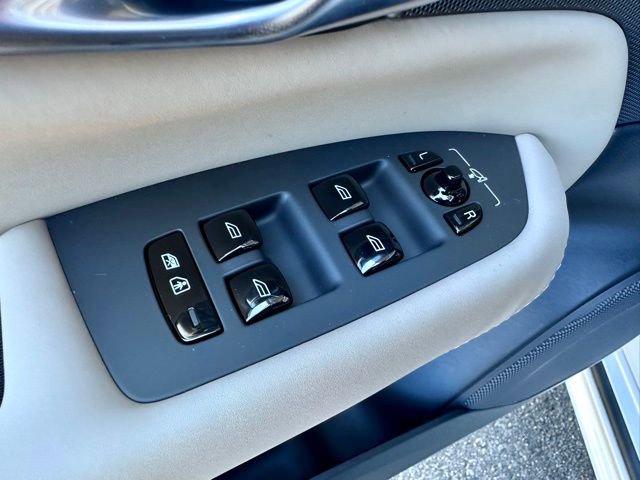 New 2026 Volvo XC90 B5 Core image 15