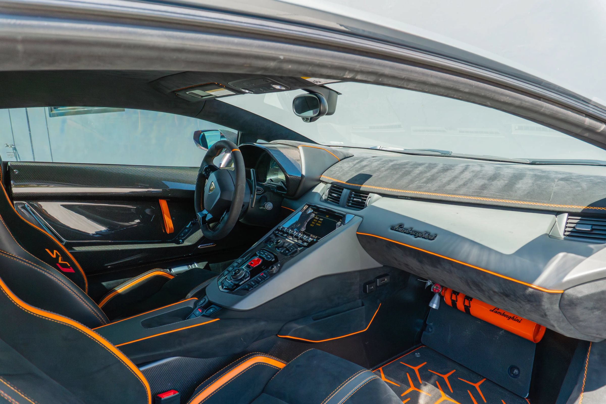 Used 2019 Lamborghini Aventador SVJ AWD/4WD image 59
