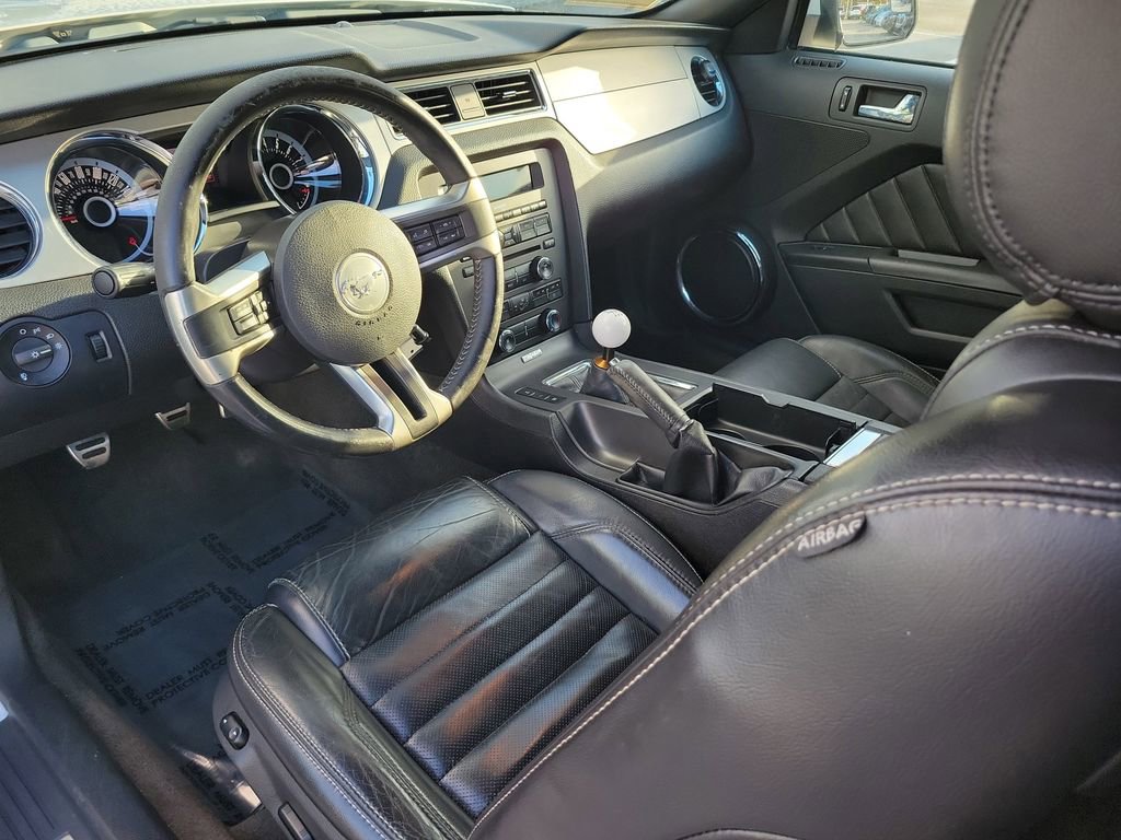 Used 2013 Ford Mustang Premium image 8