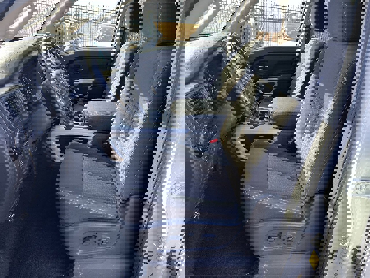 Certified 2024 Nissan Titan SV w/ SV Convenience Package image 10