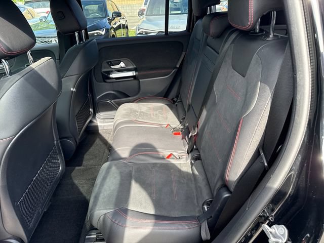 Used 2022 Mercedes-Benz GLB 250 4MATIC image 12