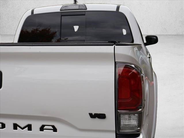 Used 2017 Toyota Tacoma Limited w/ Tow Package AWD/4WD image 8