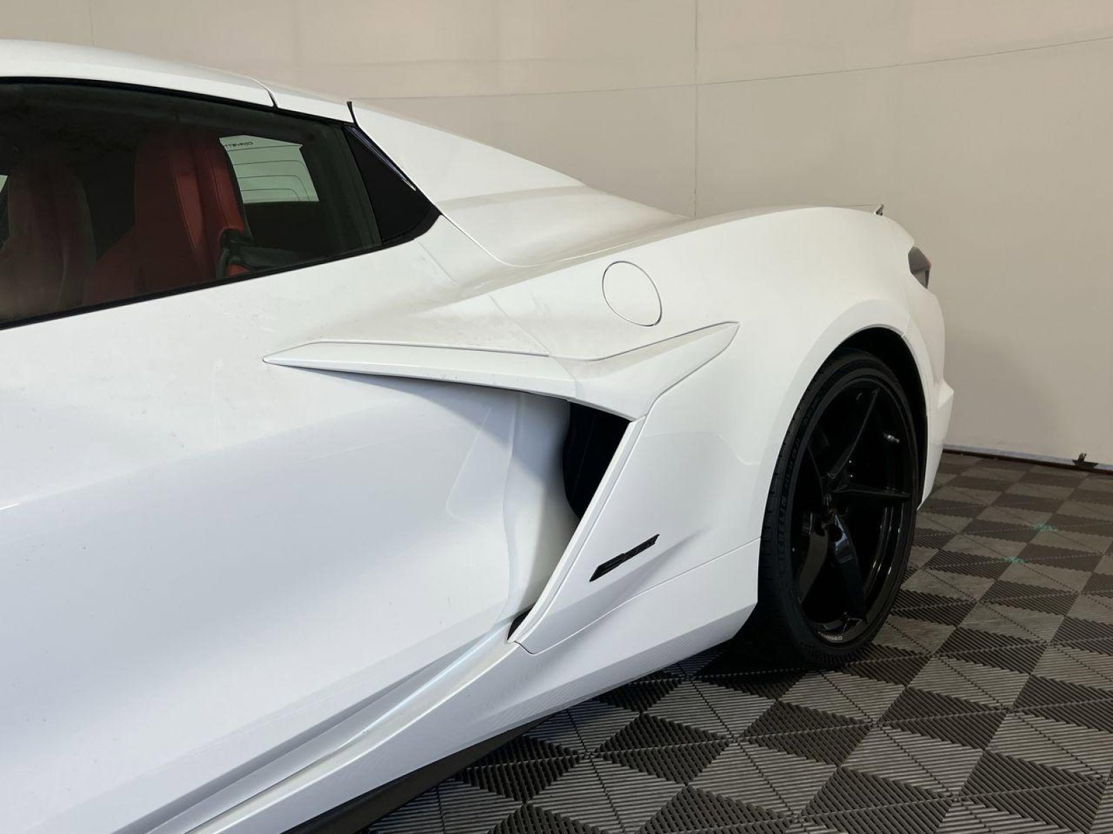 New 2025 Chevrolet Corvette E-Ray w/ Battery Protection Package image 26