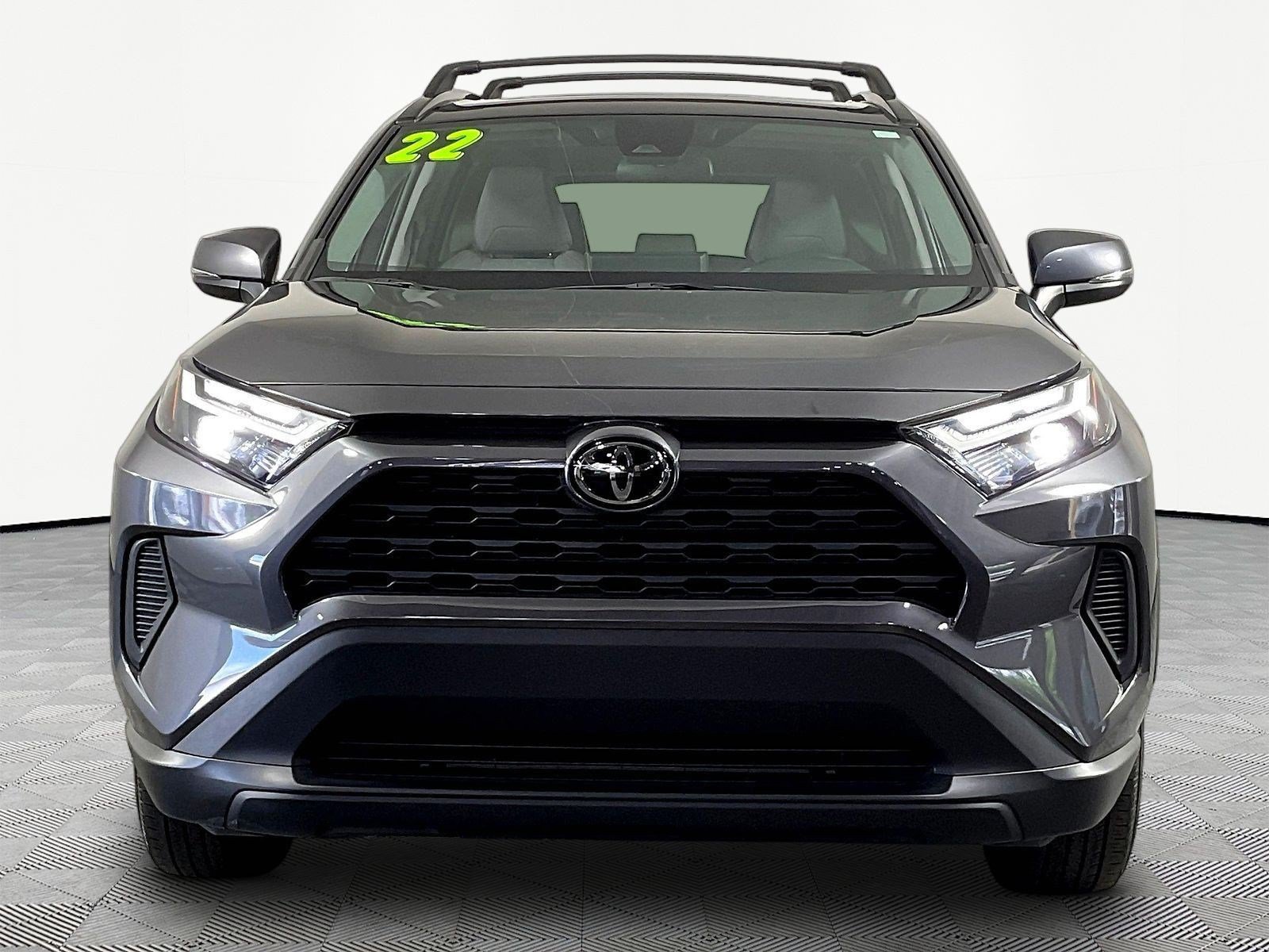 Used 2022 Toyota RAV4 XLE w/ Convenience Package AWD/4WD image 2