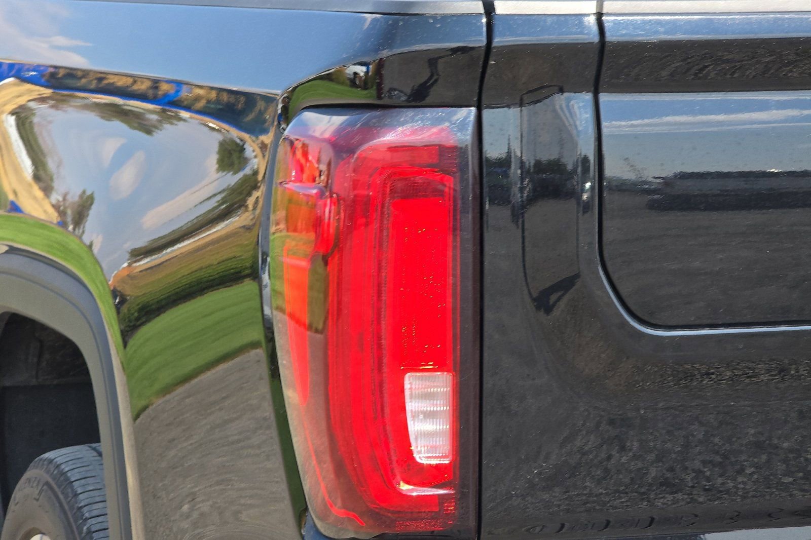 Used 2024 GMC Sierra 1500 Denali w/ Denali Reserve Package image 48