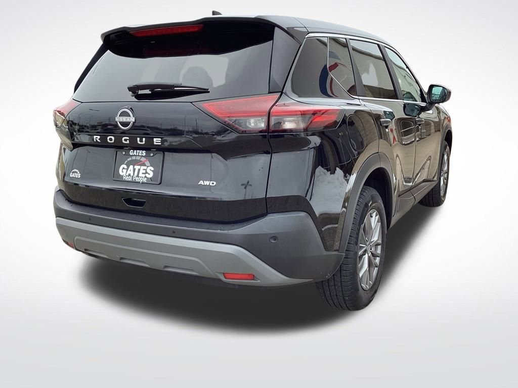 Used 2023 Nissan Rogue S image 11