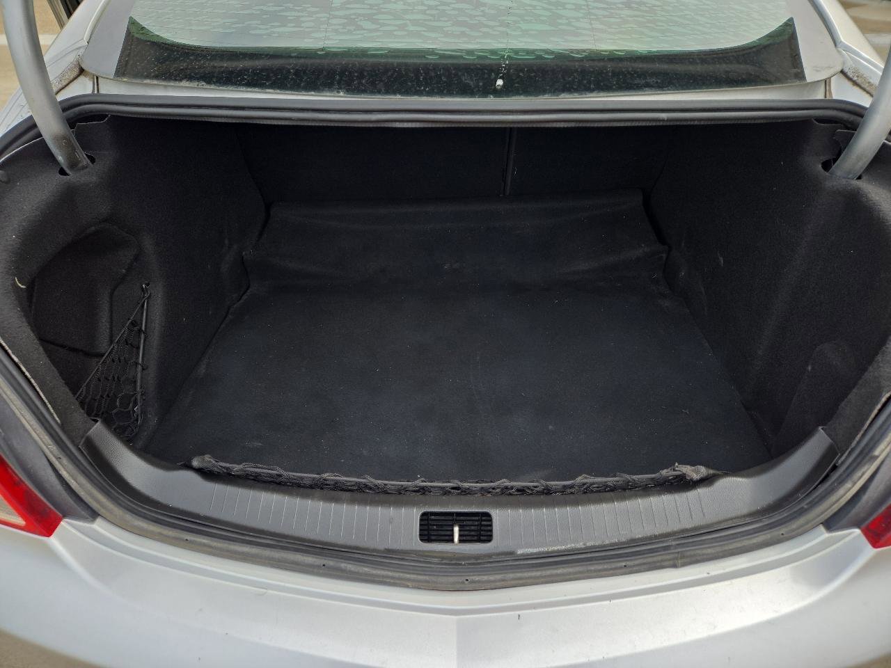 Used 2012 Buick Regal Leather FWD image 11