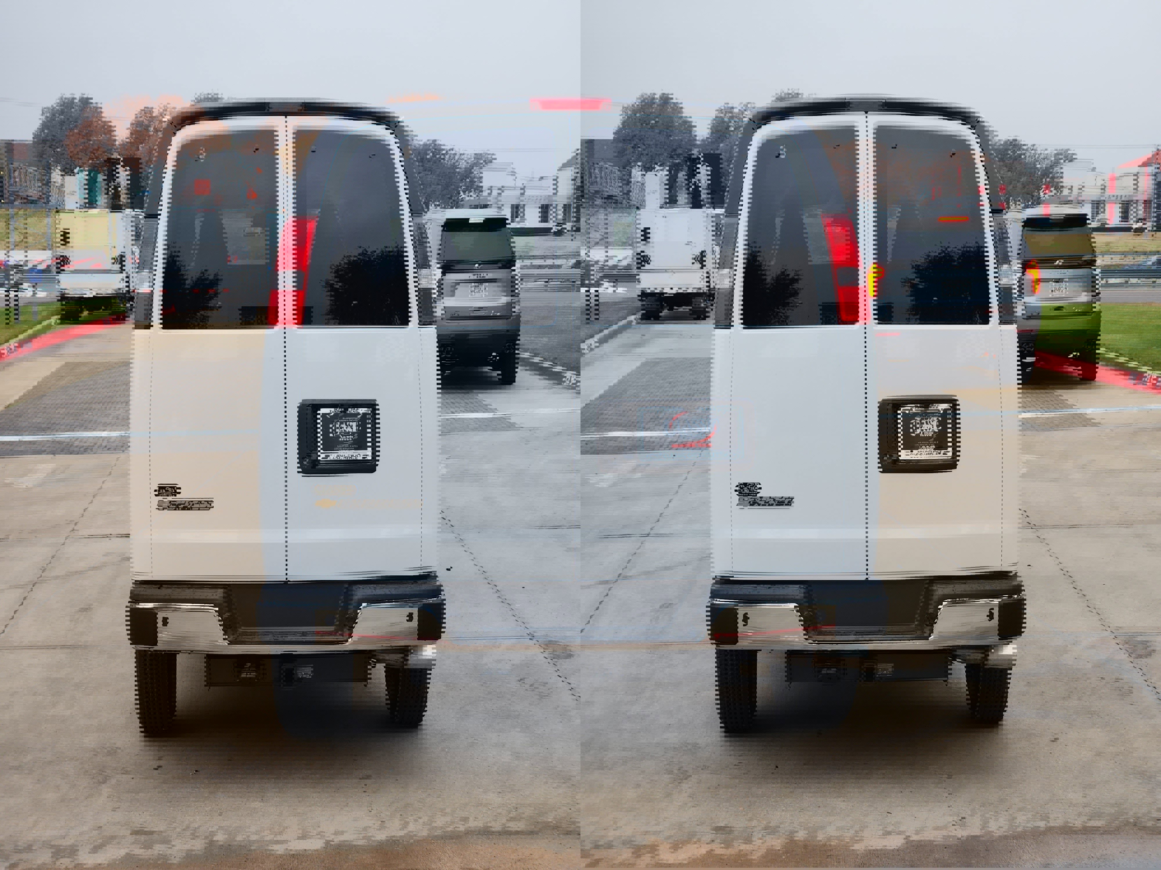 New 2025 Chevrolet Express 3500 LS w/ Chrome Appearance Package image 7