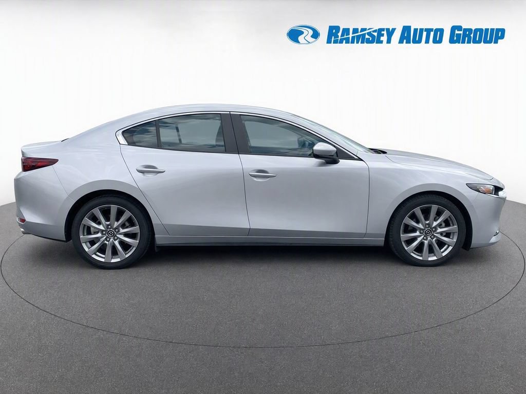 Used 2023 MAZDA MAZDA3 s FWD image 8