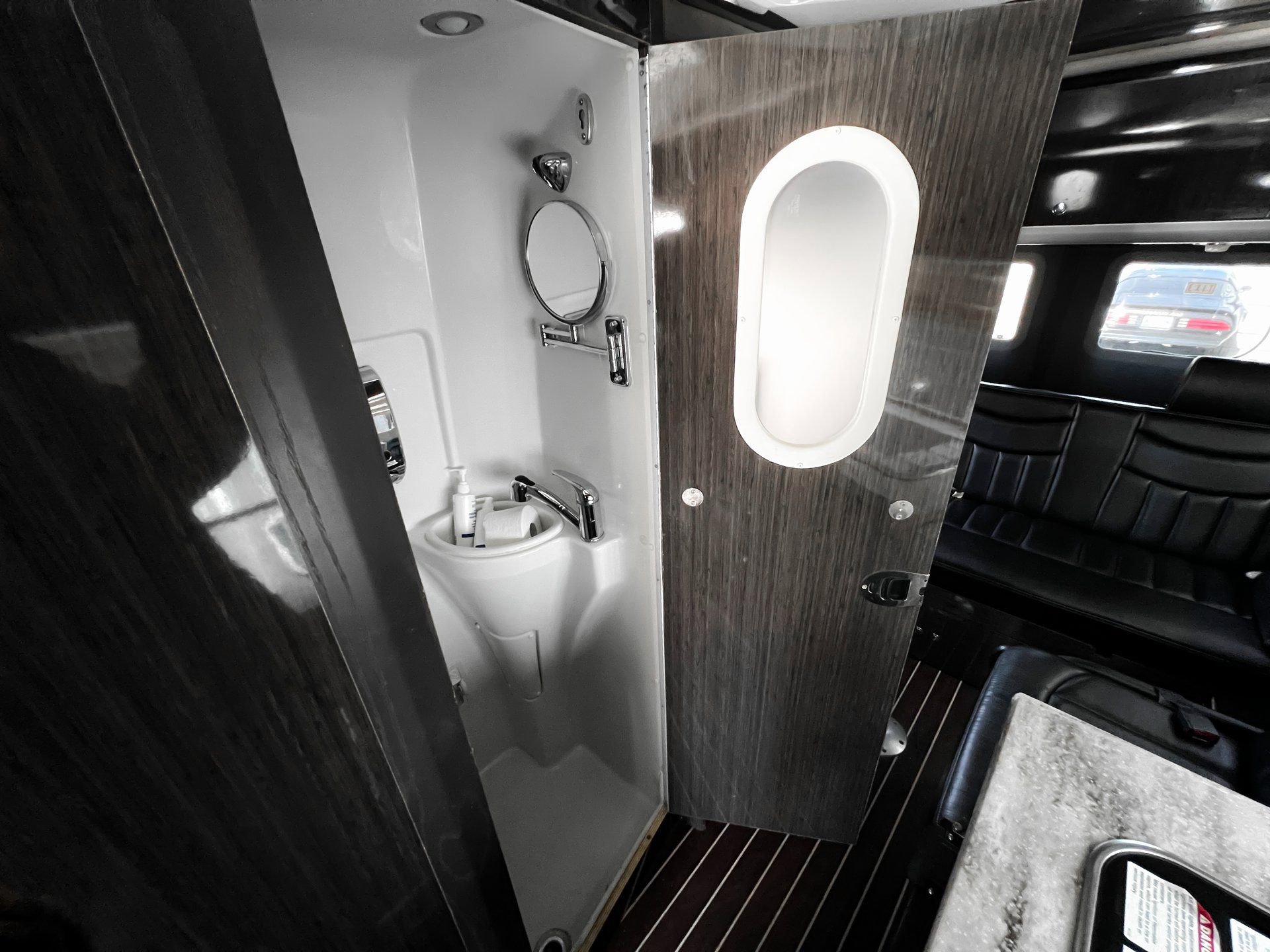 Used 2015 Mercedes-Benz Sprinter 3500 image 44