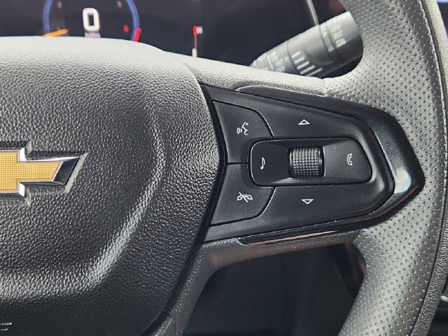 Used 2025 Chevrolet TrailBlazer LT AWD/4WD image 35