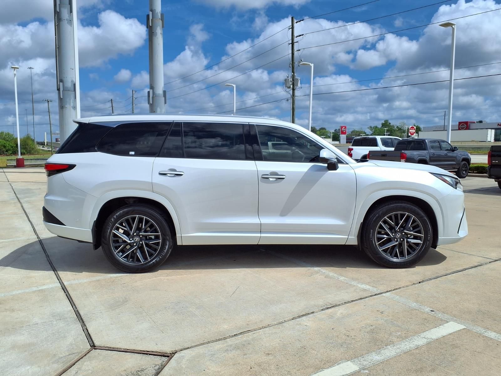 Used 2024 Lexus TX 350 FWD w/ Technology Package image 5