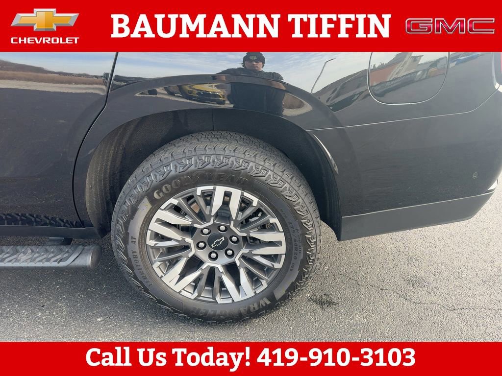 Used 2025 Chevrolet Tahoe Z71 w/ Comfort Package AWD/4WD image 28
